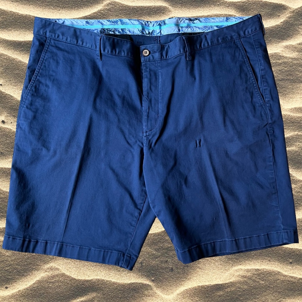 Tommy Bahama Shorts in Navy and Black Color - Picture 5 of 9